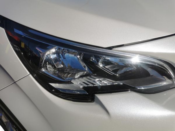 2019-Peugeot-5008-20-HDI-Active image:10