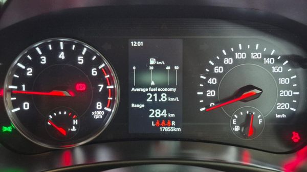 2025-Suzuki-Swift-12-GLX image:9