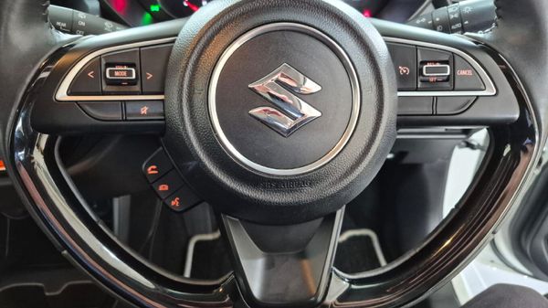 2025-Suzuki-Swift-12-GLX image:17