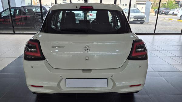 2025-Suzuki-Swift-12-GLX image:4
