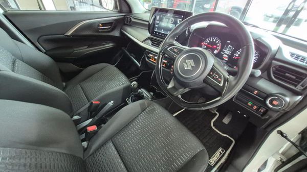 2025-Suzuki-Swift-12-GLX image:7