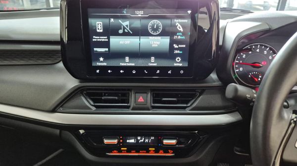 2025-Suzuki-Swift-12-GLX image:8