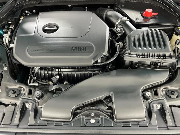 2021-MINI-Convertible-Cooper-Auto image:11