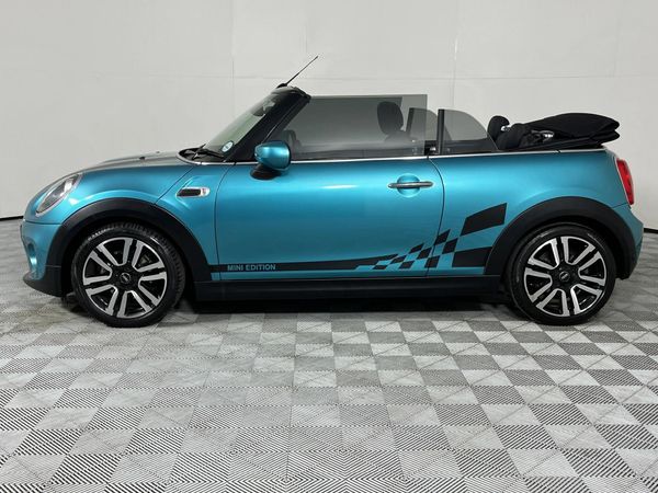 2021-MINI-Convertible-Cooper-Auto image:17