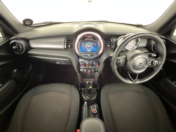 2021-MINI-Convertible-Cooper-Auto image:1
