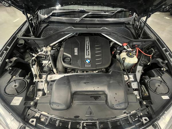 2017-BMW-X5-xDrive30d-M-Sport-Auto image:12