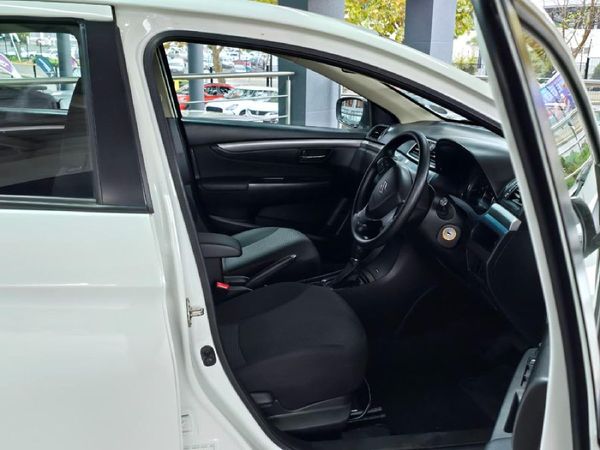 2025-Suzuki-Ciaz-15-GL-Auto image:11