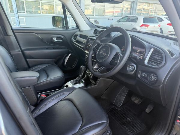 2022-Jeep-Renegade-14-TJet-Limited-Auto image:14