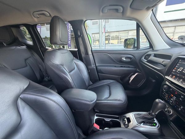 2022-Jeep-Renegade-14-TJet-Limited-Auto image:16