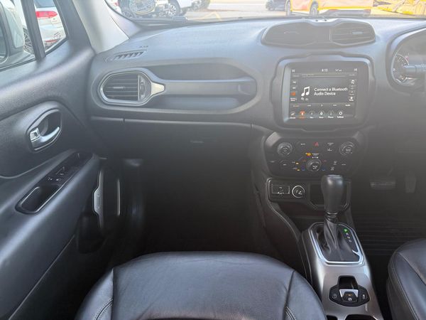 2022-Jeep-Renegade-14-TJet-Limited-Auto image:24