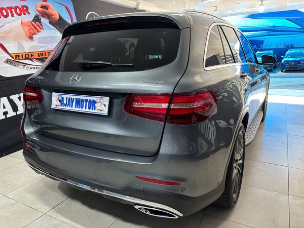 2016-Mercedes-Benz-GLC-250d-AMG image:3