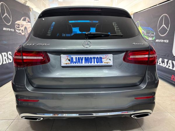 2016-Mercedes-Benz-GLC-250d-AMG image:4