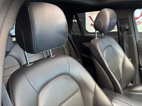 2016-Mercedes-Benz-GLC-250d-AMG image:8