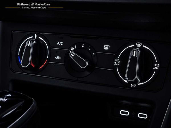 2026-Volkswagen-Polo-10-TSI-Life-Auto-DSG image:9