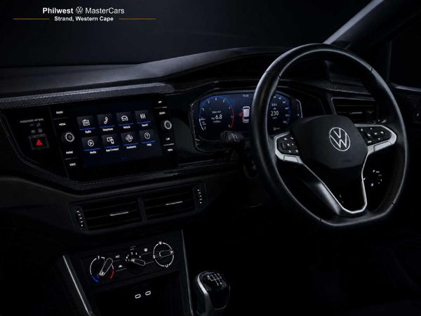 2025-Volkswagen-Polo-10-TSI-Life image:12