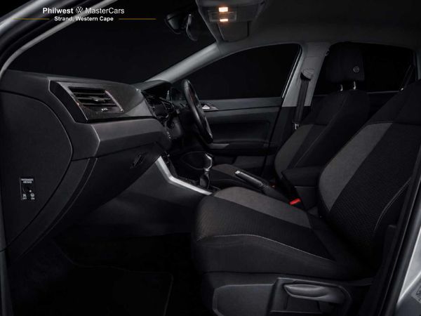 2025-Volkswagen-Polo-10-TSI-Life image:15