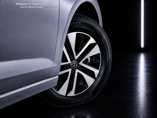 2025-Volkswagen-Polo-10-TSI-Life image:24