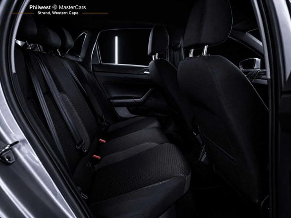 2025-Volkswagen-Polo-10-TSI-Life image:25