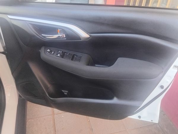 2025-Toyota-Urban-Cruiser-15-XR-Auto image:8