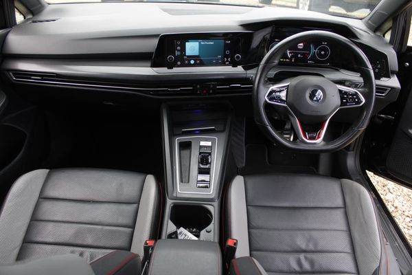 2022-Volkswagen-Golf-8-GTI-20-TSI-Auto image:10
