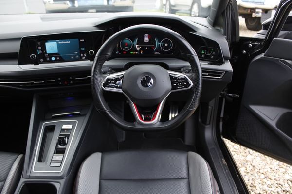 2022-Volkswagen-Golf-8-GTI-20-TSI-Auto image:11