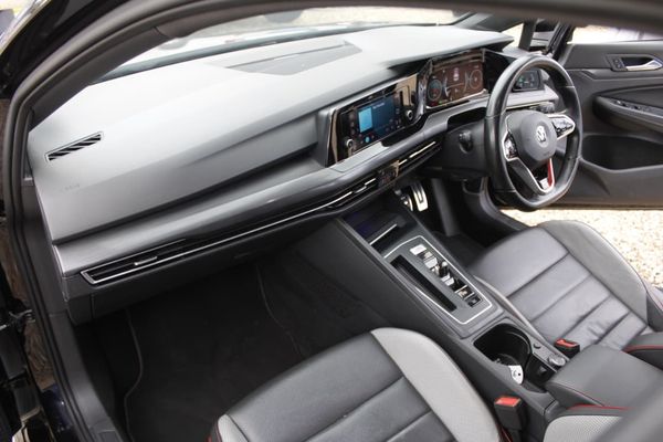 2022-Volkswagen-Golf-8-GTI-20-TSI-Auto image:13
