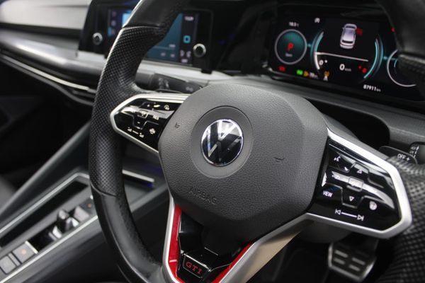2022-Volkswagen-Golf-8-GTI-20-TSI-Auto image:14