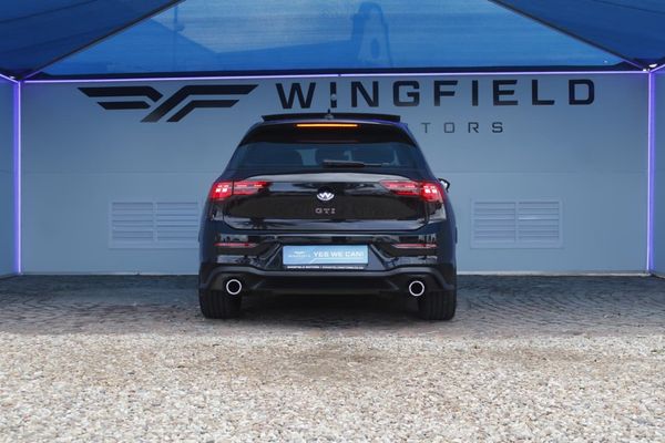 2022-Volkswagen-Golf-8-GTI-20-TSI-Auto image:4
