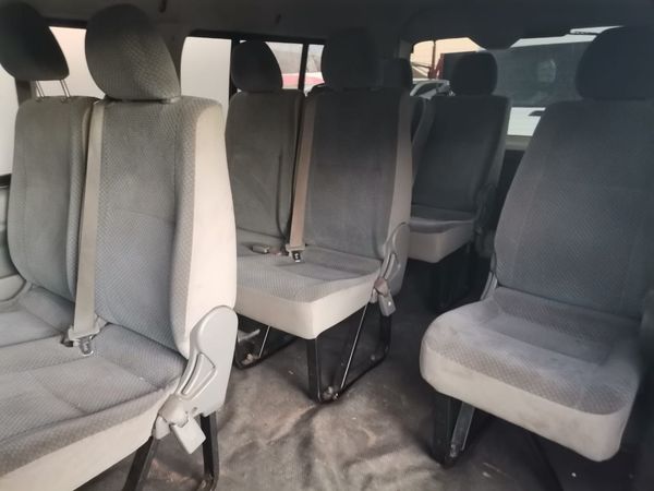2009-Toyota-Quantum-27-10-seat image:12