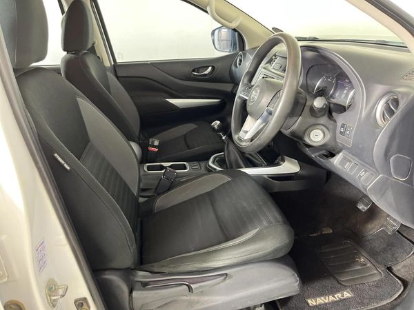 2022-Nissan-Navara-25-DDTi-SE-Plus-4X4-Double-Cab image:9