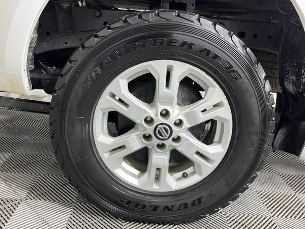 2022-Nissan-Navara-25-DDTi-SE-Plus-4X4-Double-Cab image:6