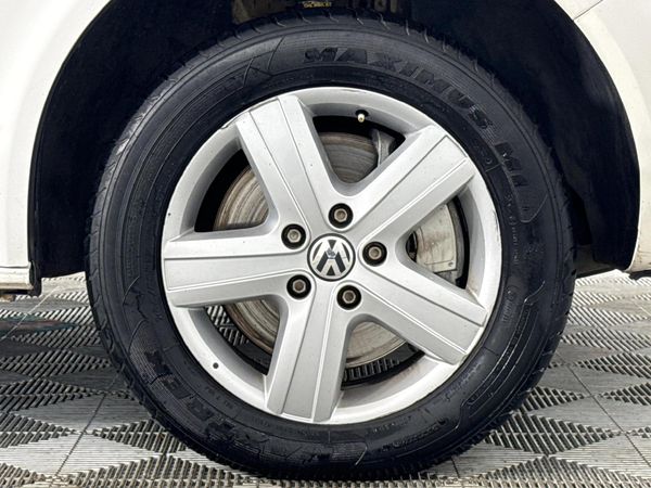 2014-Volkswagen-Caravelle-T5-20-BiTDI-Auto-4Motion image:5
