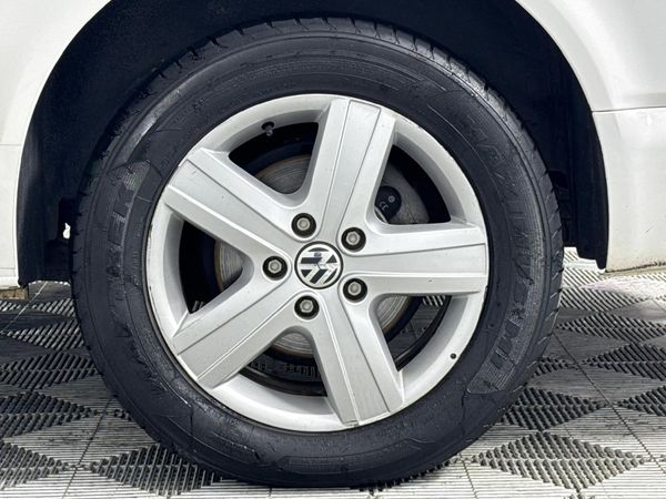 2014-Volkswagen-Caravelle-T5-20-BiTDI-Auto-4Motion image:6