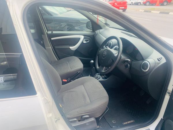 2015-Nissan-NP200-15-dCi-SE image:10