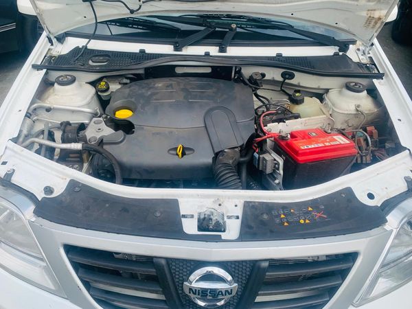 2015-Nissan-NP200-15-dCi-SE image:11