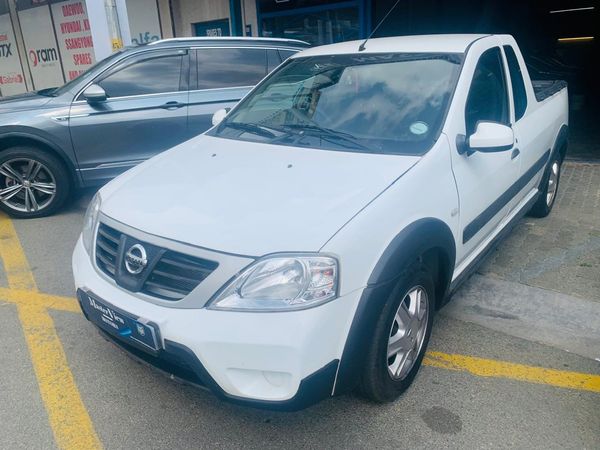 2015-Nissan-NP200-15-dCi-SE image:2