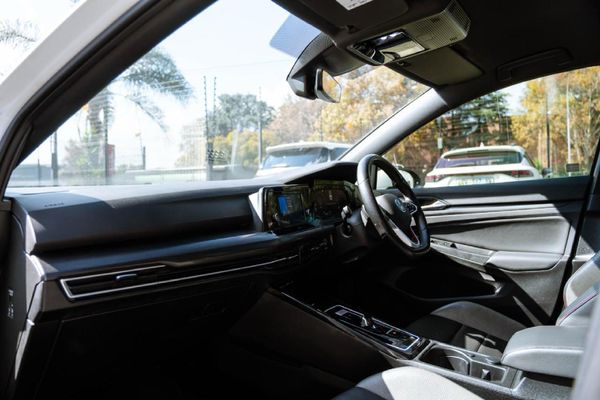 2023-Volkswagen-Golf-8-GTI-20-TSI-Auto image:16