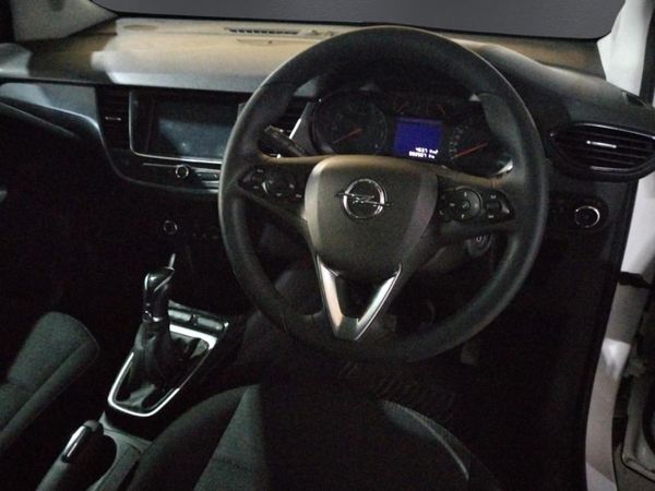 2022-Opel-Crossland-12 image:8