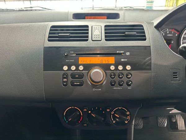 2011-Suzuki-Swift-15-GLS image:12