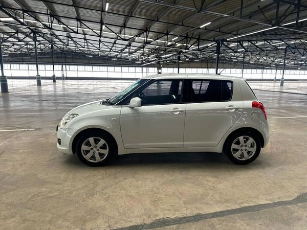 2011-Suzuki-Swift-15-GLS image:3