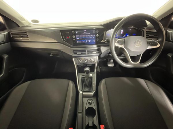 2025-Volkswagen-Taigo-10-TSI-Life-Auto image:1