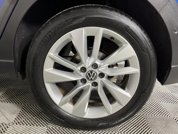 2025-Volkswagen-Taigo-10-TSI-Life-Auto image:6