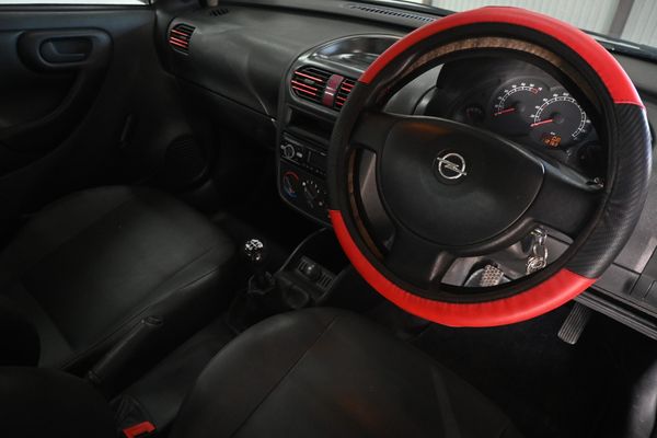 2010-Opel-Corsa-Utility-14 image:5