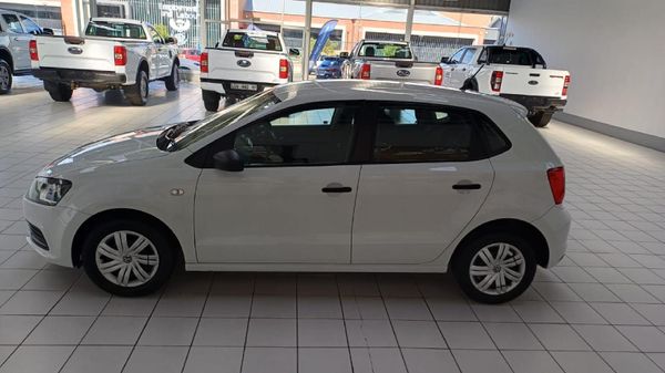 2024-Volkswagen-Polo-Vivo-14-Trendline-5-dr image:4