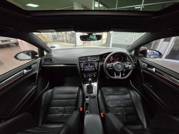 2016-Volkswagen-Golf-VII-GTI-20-TSI-Auto-Clubsport image:10