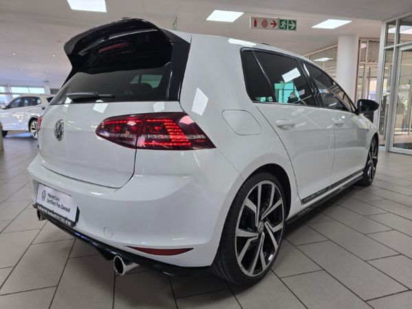 2016-Volkswagen-Golf-VII-GTI-20-TSI-Auto-Clubsport image:6