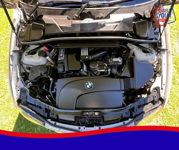 2010-BMW-1-Series-120i-Convertible-Auto image:9
