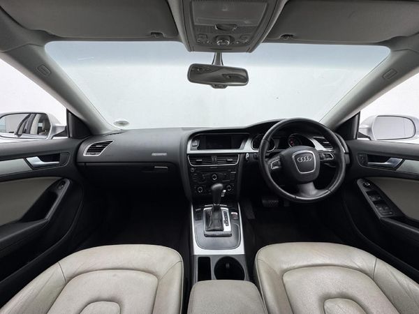 2011-Audi-A5-Sportback-20-TFSI-quattro-Auto image:10