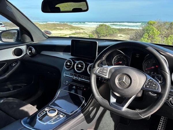 2017-Mercedes-Benz-GLC-Coupe-220d-AMG image:18