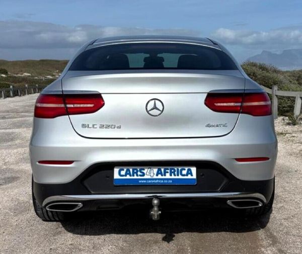 2017-Mercedes-Benz-GLC-Coupe-220d-AMG image:4